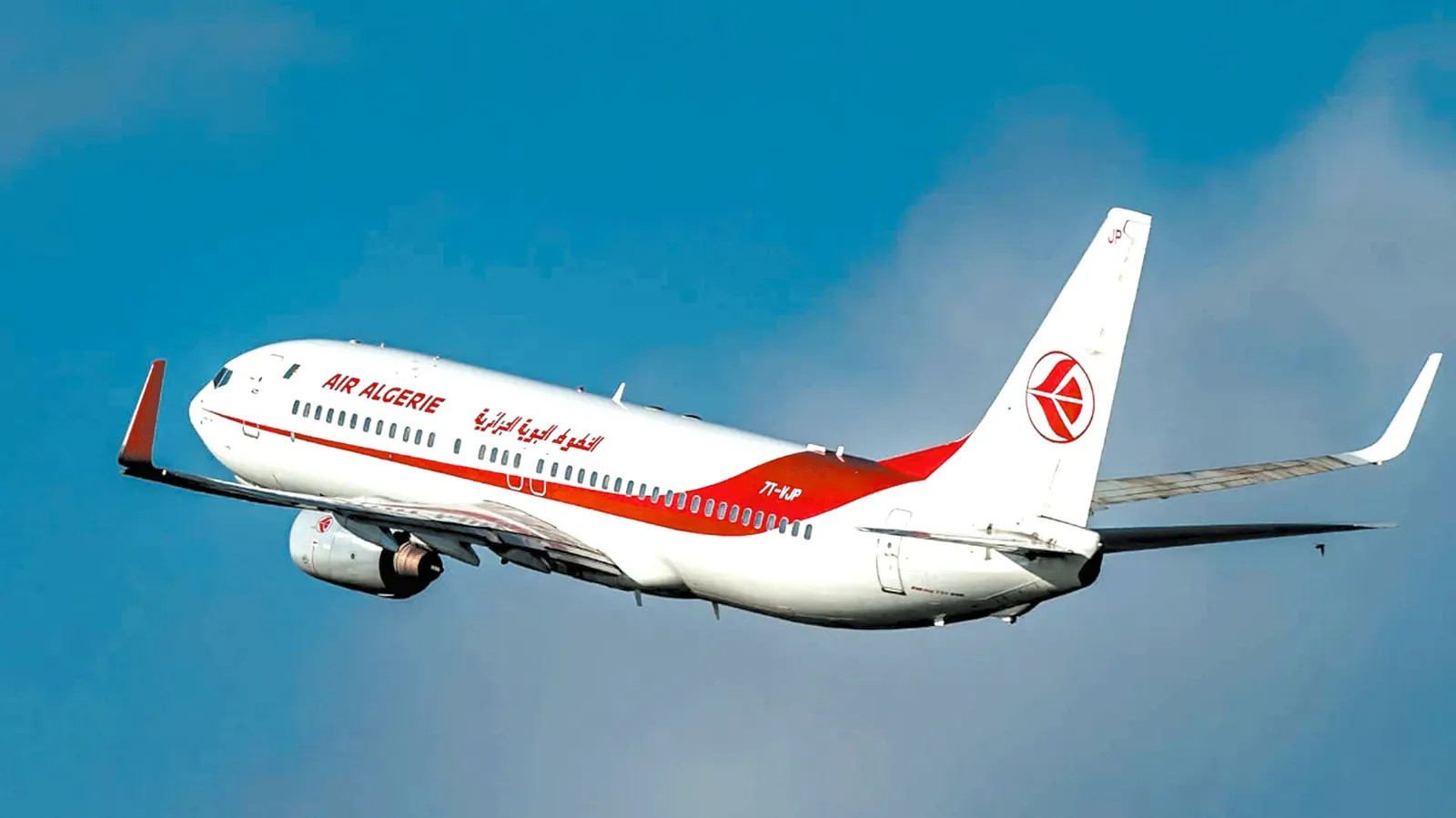Boeing 737 d'Air Algérie en vol, l'appareil principal utilisé sur la route Paris-Alger